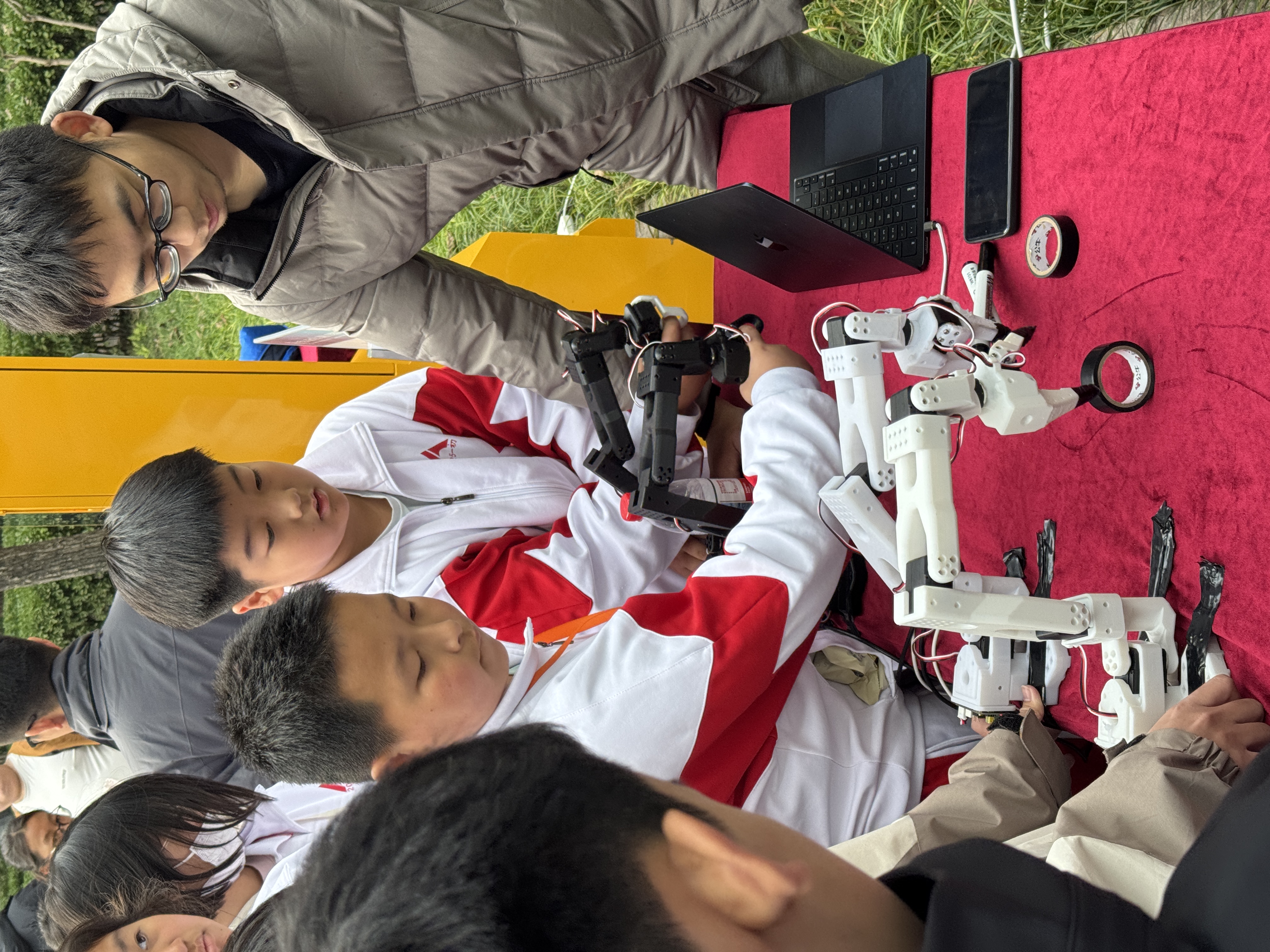 胡迪2.jpg